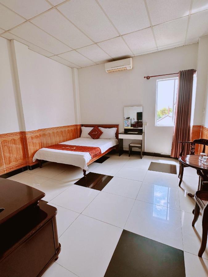 Truc Hoang Ha Hotel Tỉnh Kontum Екстериор снимка