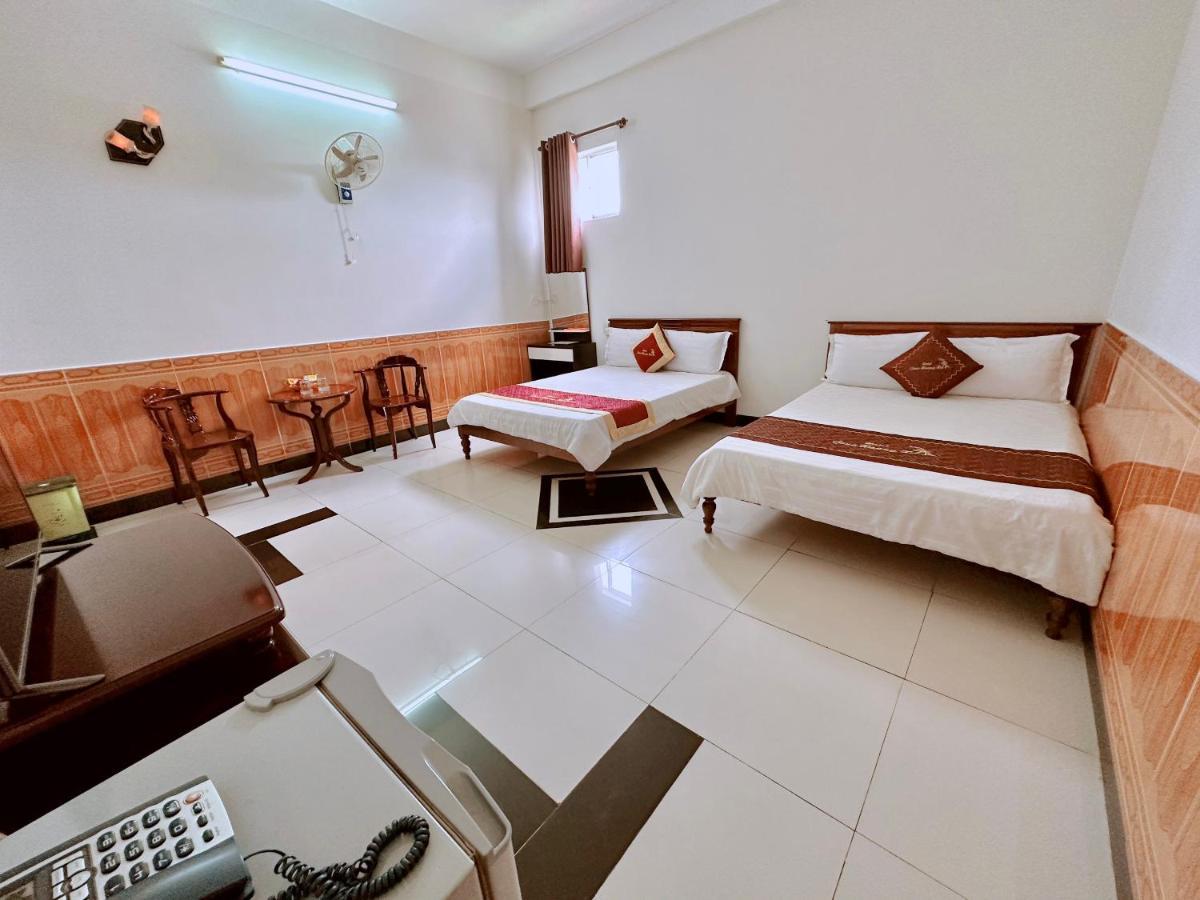 Truc Hoang Ha Hotel Tỉnh Kontum Екстериор снимка