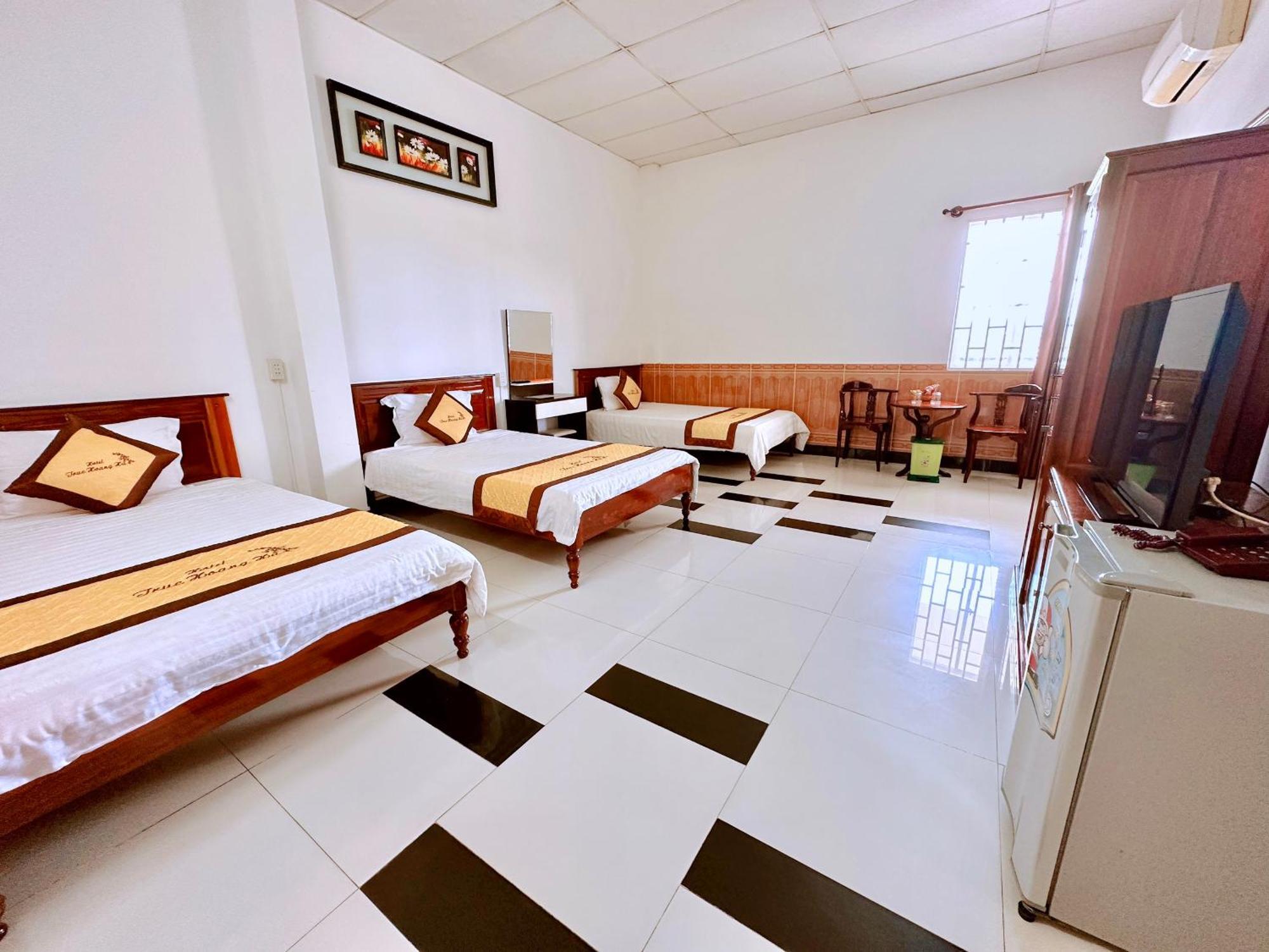 Truc Hoang Ha Hotel Tỉnh Kontum Екстериор снимка